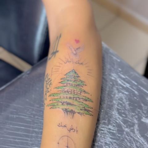 جويل ماردينيان - تاتو شجرة الأرز اللبنانية