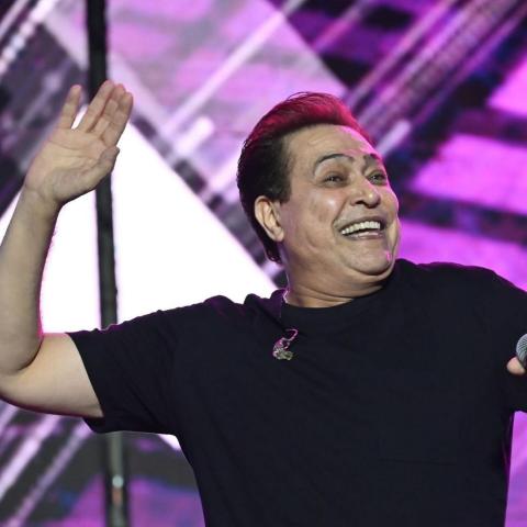 حكيم يرد على أخبار توقيفه بطريقة غير مباشرة