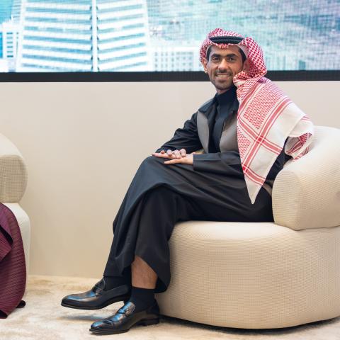 أسامة المسلم و هناء العمير - صورة من اامكتب الإعلامي لمجموعة MBC