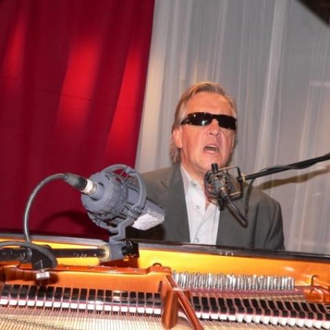 جيلبرت مونتاني - صورة من حسابه على فيسبوك