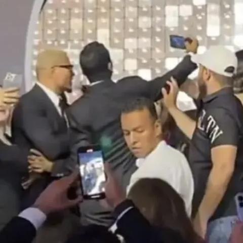 عمرو دياب من الزفاف