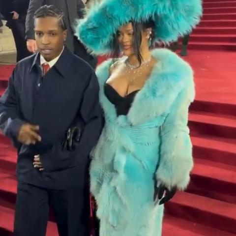 ريهانا وآيساب روكي من  حفل توزيع جوائز الموضة - صورة معدلة