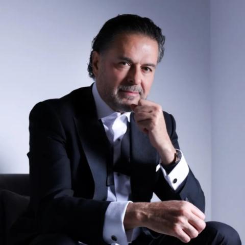 راغب علامة - صورة معدلة من فيسبوك