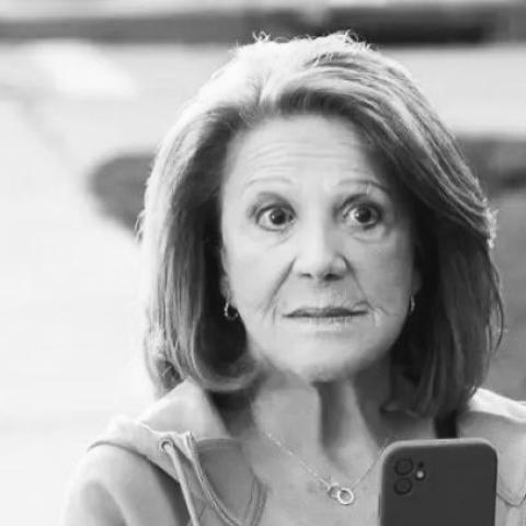 ليندا لافين - صورة معدلة من نتفليكس