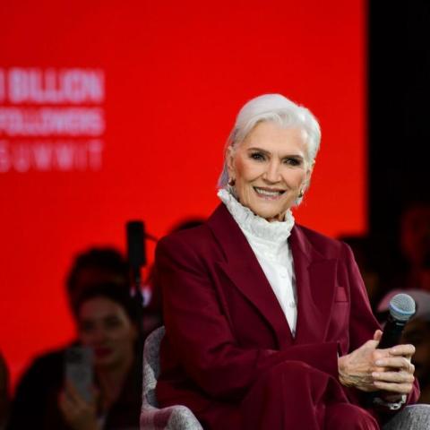 ماي ماسك قمة المليار متابع