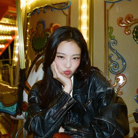 جيني من بلاكبينك - Love Hangover