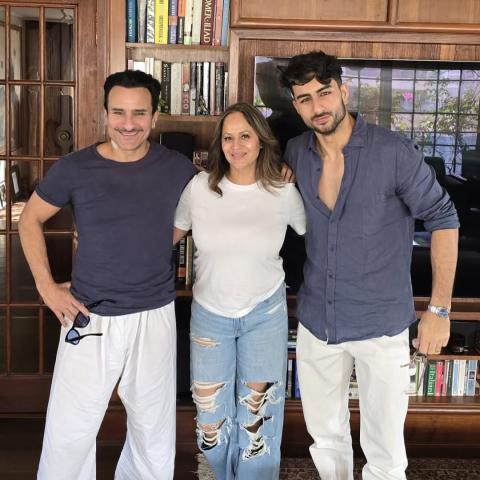 سيف علي خان مع ابنه إبراهيم علي خان