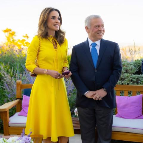 الملكة رانيا بفستان أوسكار دي لارنتا