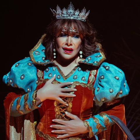 هدى حسين - مسرحية الملكة والقرصان - صورة من إنستقرام