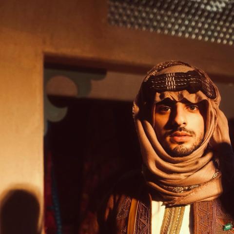 جمال الصالح يحيي التقاليد السعودية في يوم التأسيس 2025