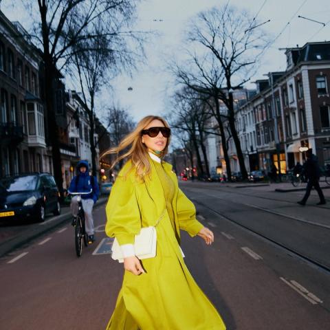 نجوى كرم باطلالة شبابية