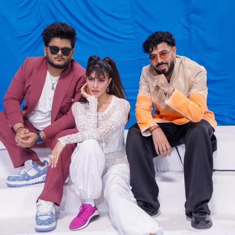 جاكلين فرنانديز - &quot;DYSTINCT - Vishal Mishra - &quot;Tik Tik