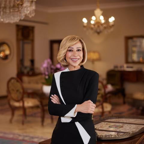 نعمت عون بطقم أسود من جان فغالي