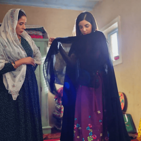 من الاعلان الرسمي لمسلسل شارع الأعشى - صورة معدلة