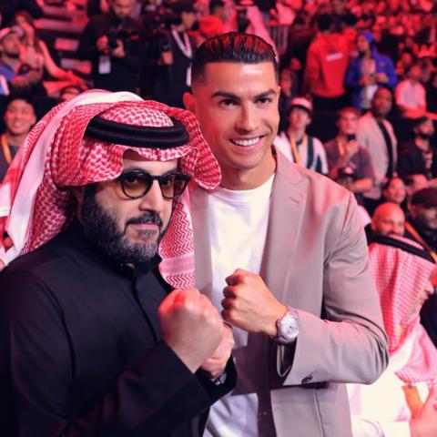 معالي المستشار تركي آل الشيخ و رونالدو - صورة من إكس