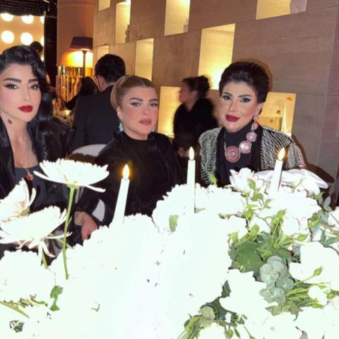 إلهام الفضالة و بثينة الرئيسي و غدير السبتي - صورة من سناب شات