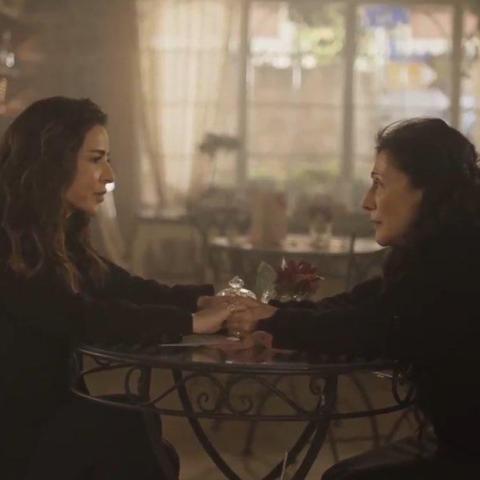 جوليا قصار وماغي بو غصن