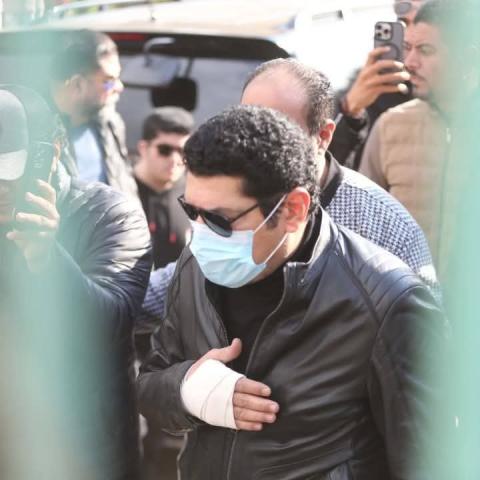 باسم سمرة في جنازة والدته