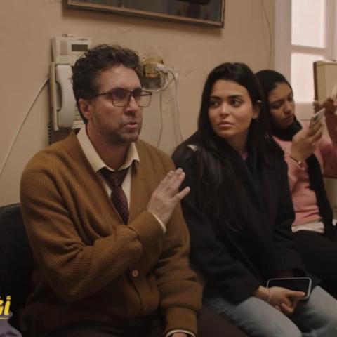 مشهد من الحلقة الرابعة لمسلسل أشغال شقة جدا