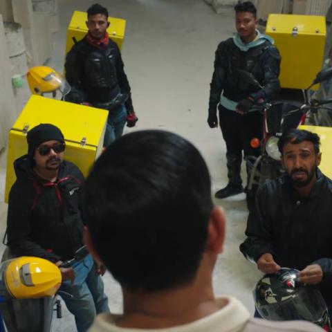 مسلسل شباب البومب 13 الحلقة 6 : المندوب