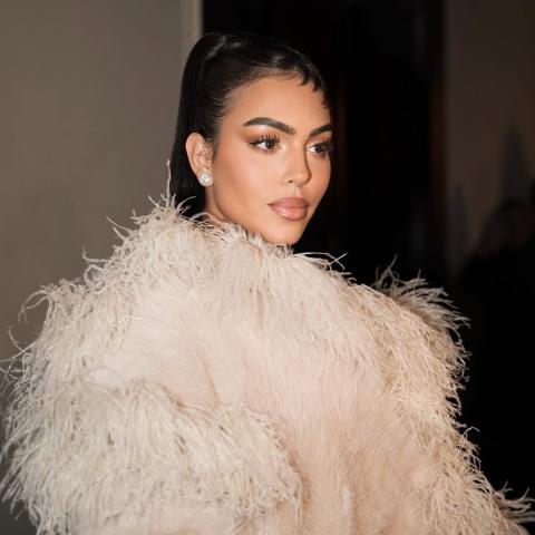 إطلالات جورجينا رودريغيز في أسبوع الموضة في باريس