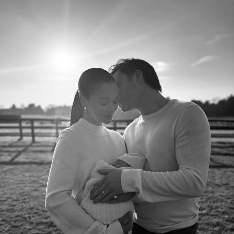 إيمي جاكسون Amy Jackson  و إد ويستويك Ed Westwick