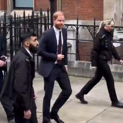 الأمير هاري - إكس