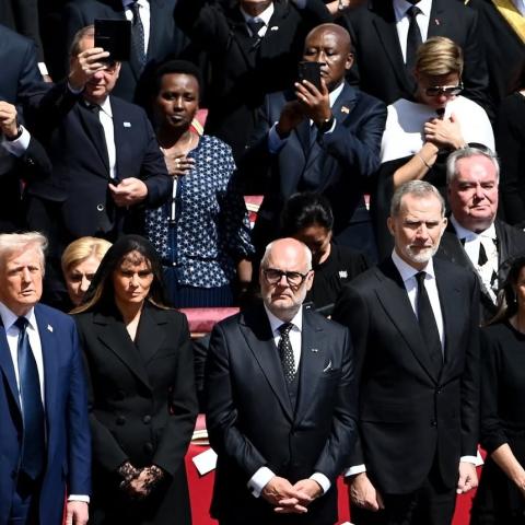 الإطلالات في جنازة البابا فرنسيس: وقار الحضور وأناقة الرمزية