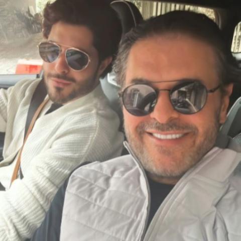 راغب علامة برفقة ابنه خالد - صورة معدلة