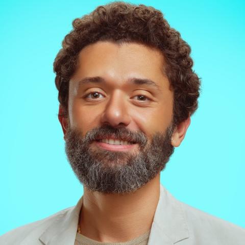 كريم محمود عبد العزيز يرد على &quot;افتراءات الميراث&quot;