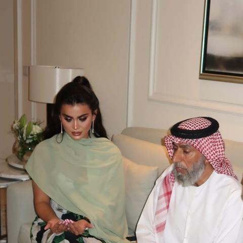 يومي تُعلن عن زواجها