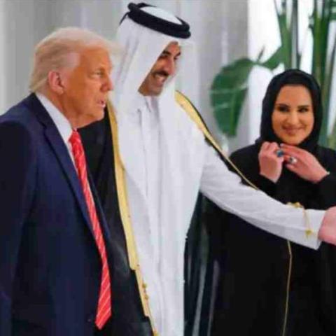 الأمير تميم بن حمد آل ثاني والشيخة جواهر برفقة دونالد ترامب