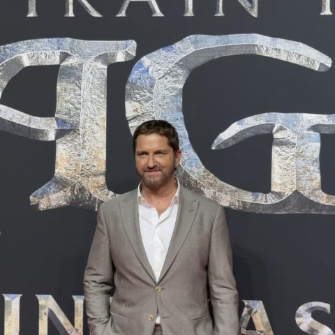 جيرارد بتلر Gerard Butler من العرض الأول لفيلم How to Train Your Dragon في الرياض