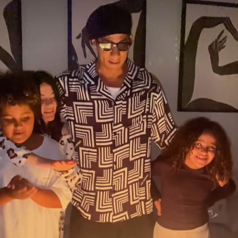 محمد رمضان وسط عائلته