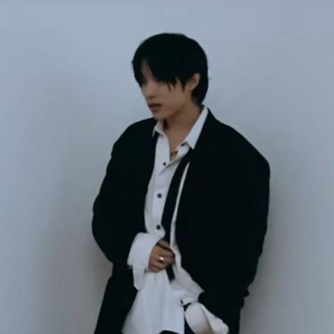 جاي بارك &quot;eaJ&quot; - إنستغرام