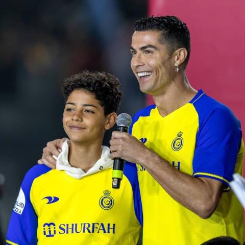 كريستيانو رونالدو - Cristiano Ronaldo مع ابنه  كريستيانو رونالدو جونيور