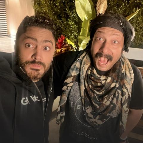 تامر حسني ومحمد ثروت من فيلم ريستارت