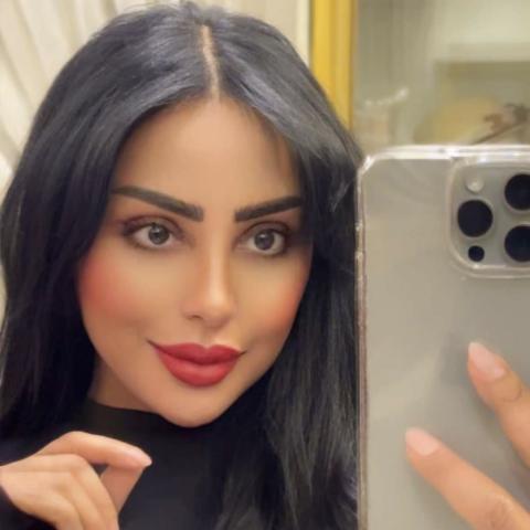 ريماس منصور تُجري عملية تجميل للجفن