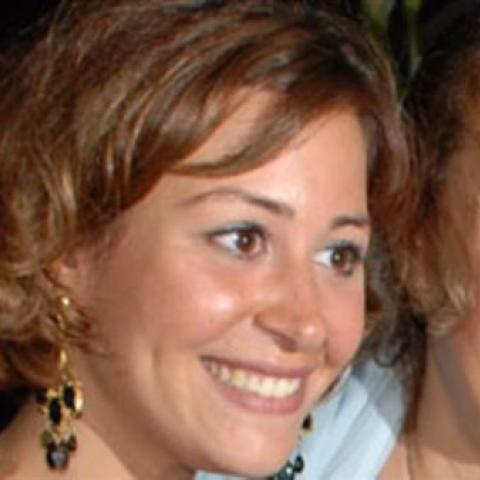 منة شلبي مع والدتها - صورة معدلة