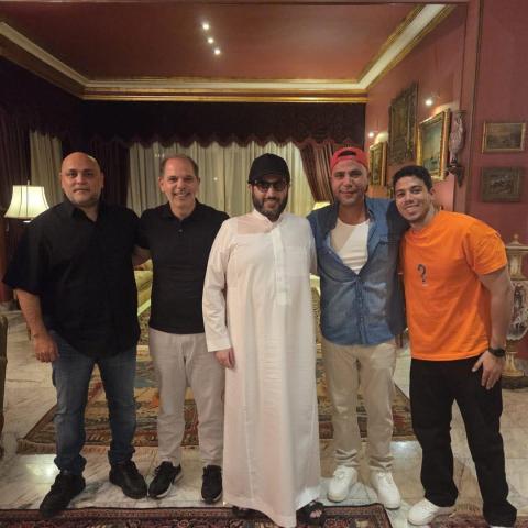 معالي المستشار تركي آل شيخ يزور عادل إمام