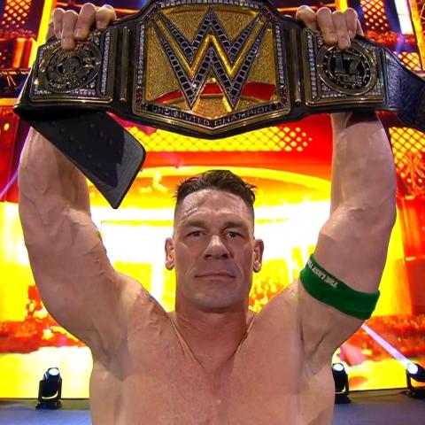 جون سينا يهزم CM Punk في WWE الرياض ويحتفظ بلقبه