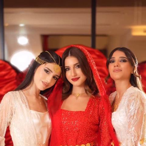 إطلالة شيرين عمارة وأخواتها في حفل حنّتها