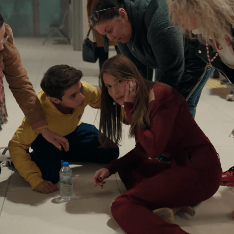 مسلسل آسر الحلقة 49 - مصدر الصورة شاهد