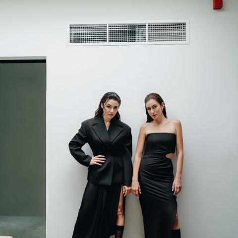 أمينة خليل و هاندة أرتشيل - صورة من حساب مجلة Vogue Arabia على انستقرام