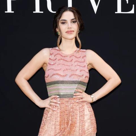 نجود الرميحي بتصميم أنثوي في عرض جورجيو أرماني بريفيه