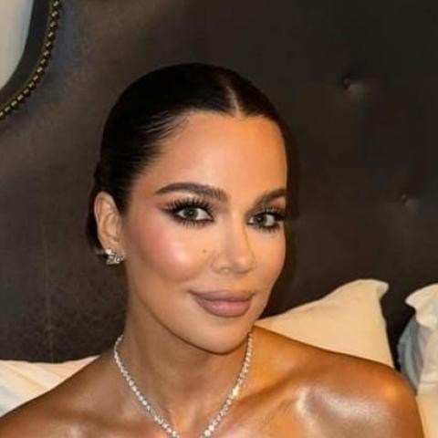 طريق كلوي كارداشيان إلى الجمال: كشف صريح عن كل تجميلاتها