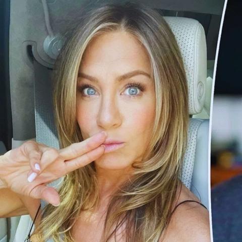 جينيفر أنيستون تعيش قصة حب جديدة مع جيم كورتيس