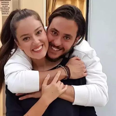 بيلين أكيل و أنيل ألتان