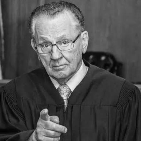 &quot;القاضي الرحيم&quot;