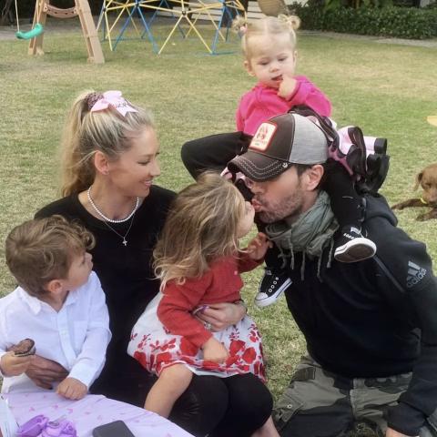 إنريكي إغليسياس وآنا كورنيكوفا : إنستغرام